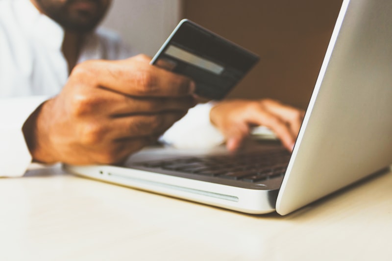 The Ultimate Guide to Writing Compelling Facebook Ads